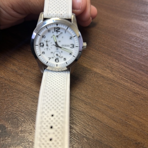 Guess leather watch - Picture 6 of 6